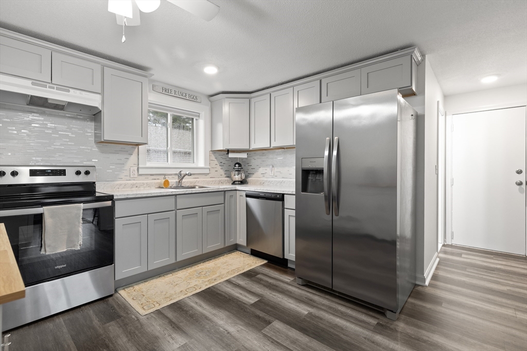 8 Royal Dane Dr #69 in Marshfield