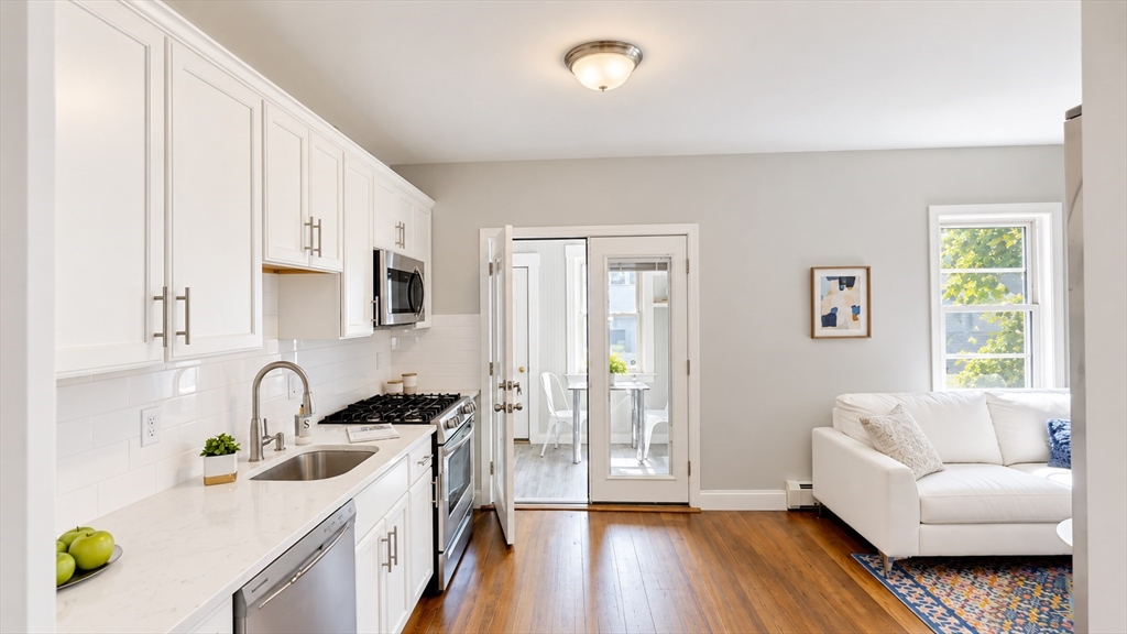 836 Canterbury St. #1R in Roslindale
