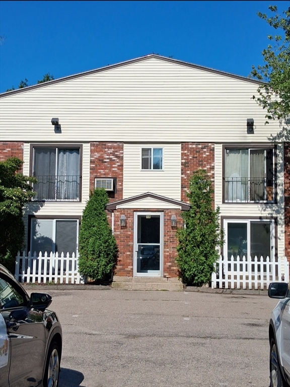 18 Washington Street #9 in Plainville