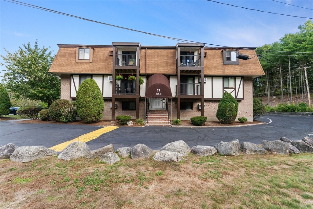 23 Erick Rd #19 in Mansfield