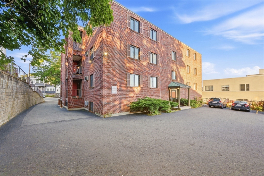 14 Boston St #1A in Somerville