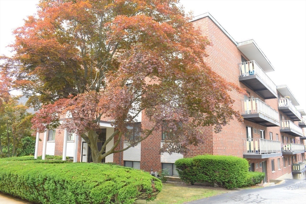 100 Grandview Avenue #10C in Quincy