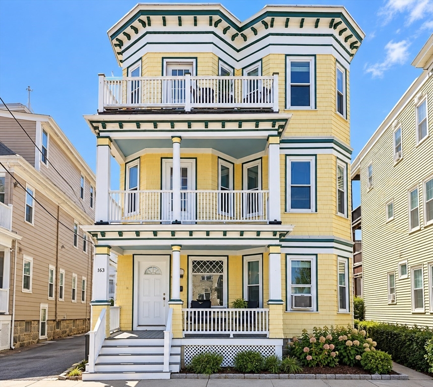185 Savin Hill Ave #2 in Dorchester