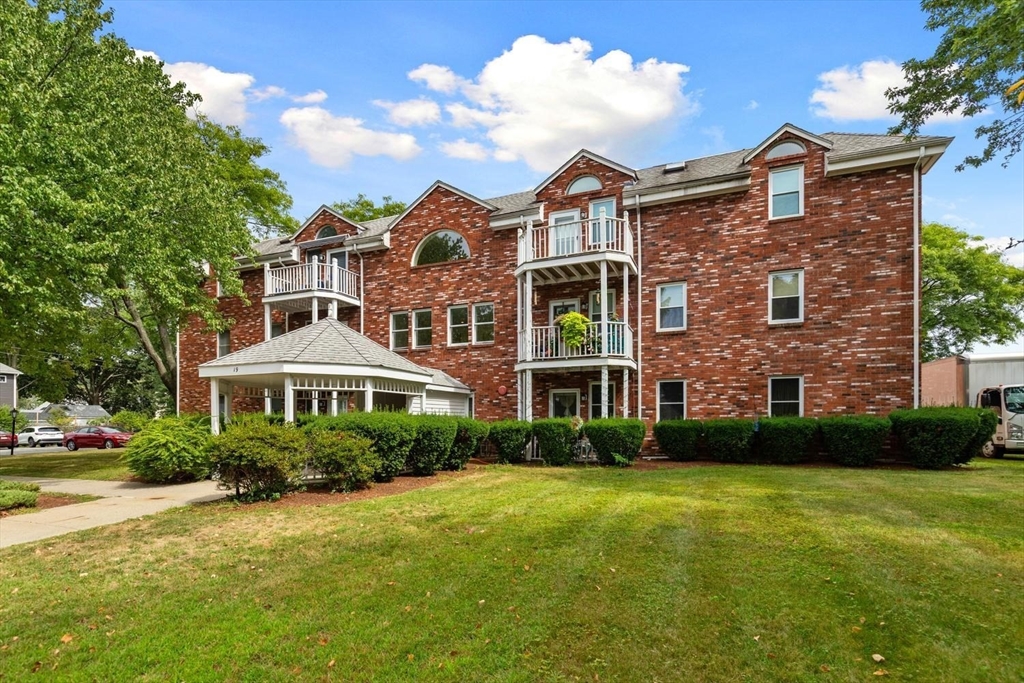 19 Paris St #203 in Medford
