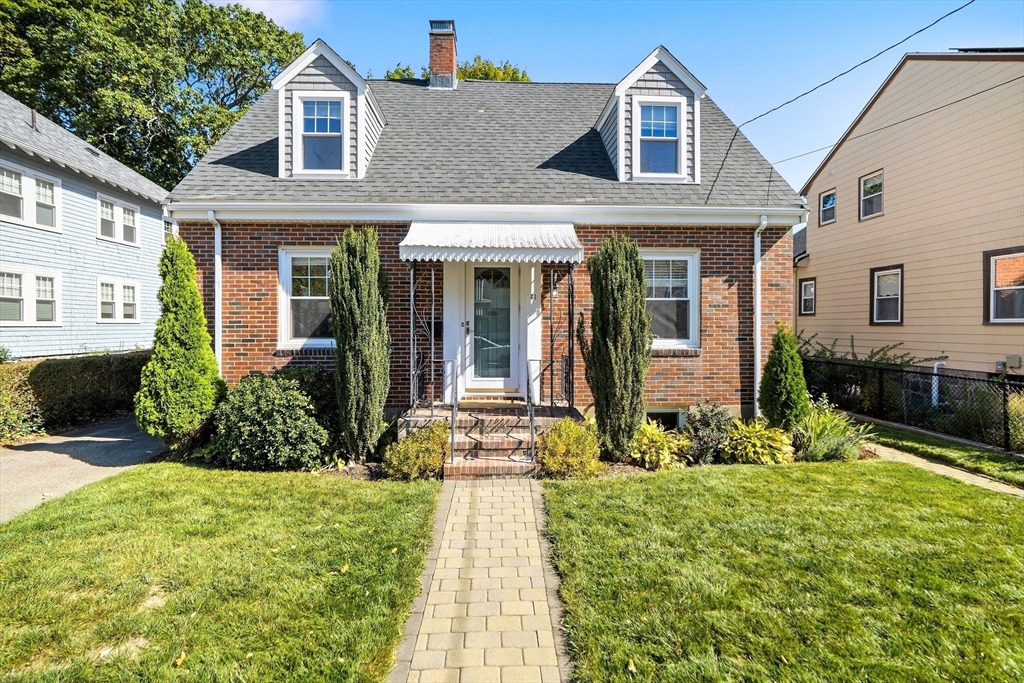 31 Zeller St in Roslindale