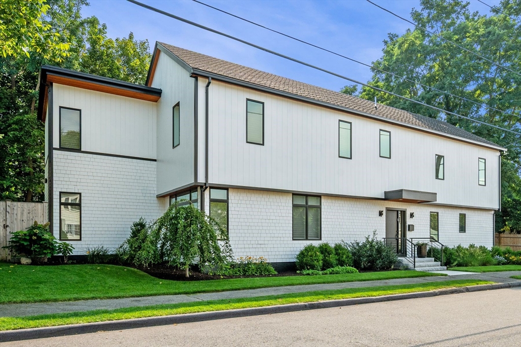 8 Dennison Ave in Swampscott