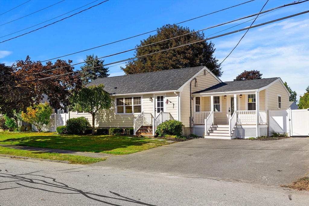 36 Macarthur Blvd in Danvers