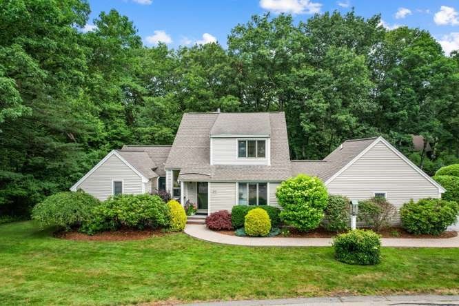 20 Brassie Way #20 in North Reading