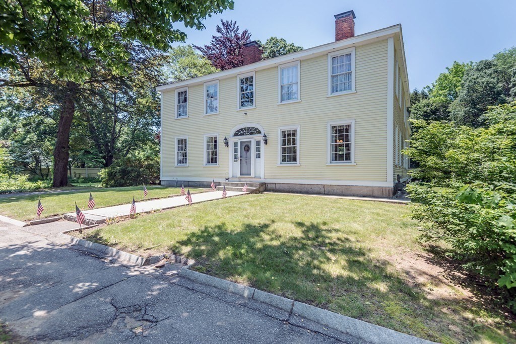 381 Boston Rd in Billerica