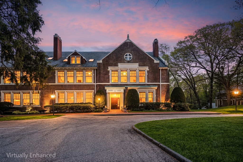 63 Garden Rd #C-5 in Wellesley Hills