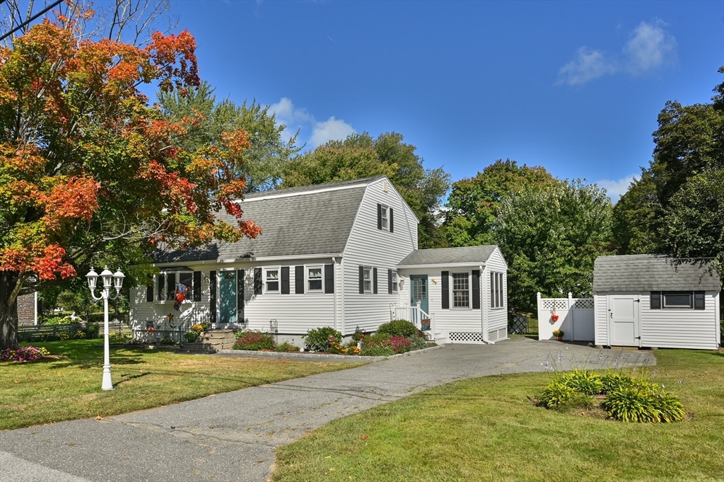9 Parker Rd in Groveland