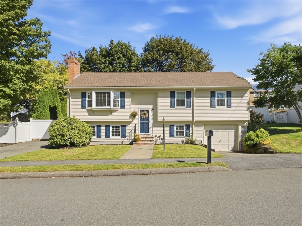 136 Maplewood Rd in Lynn