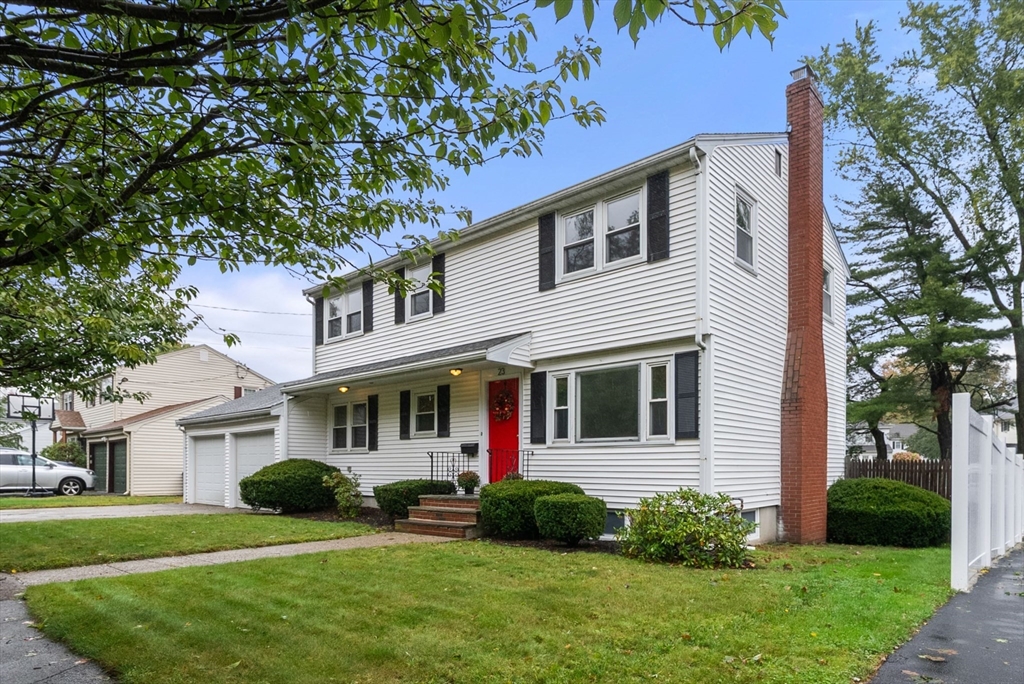 23 Christopher Drive in Milton