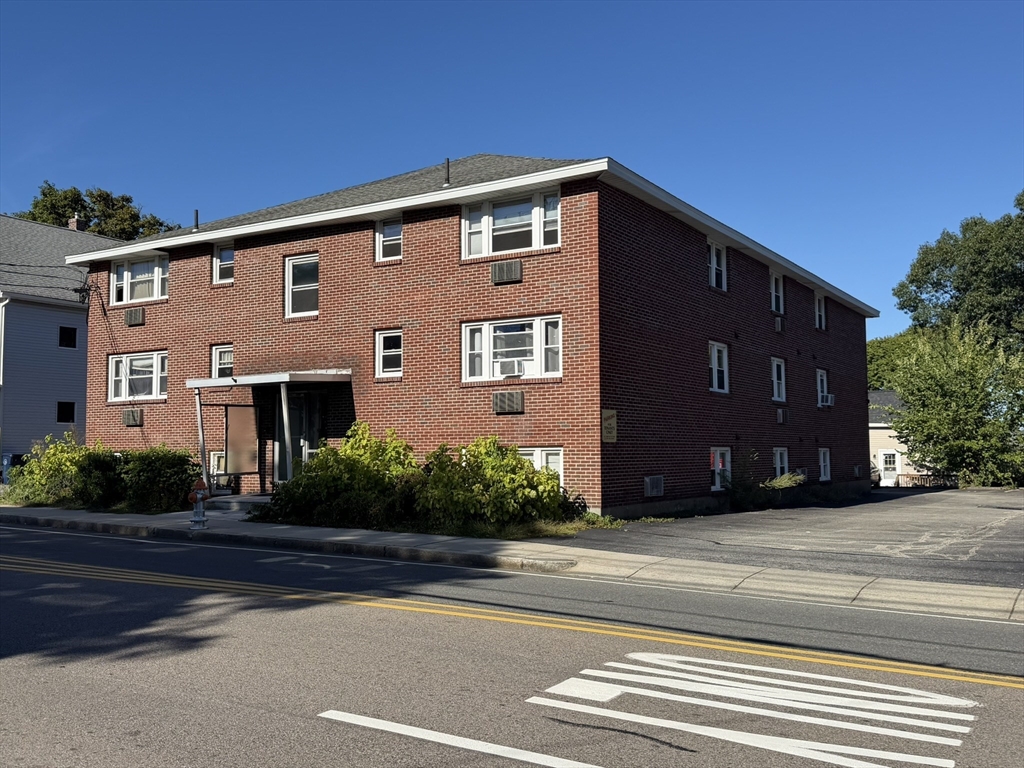 83 Pleasant in Marlborough