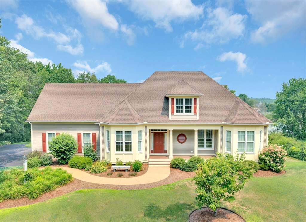 11 Miscoe Road in Mendon
