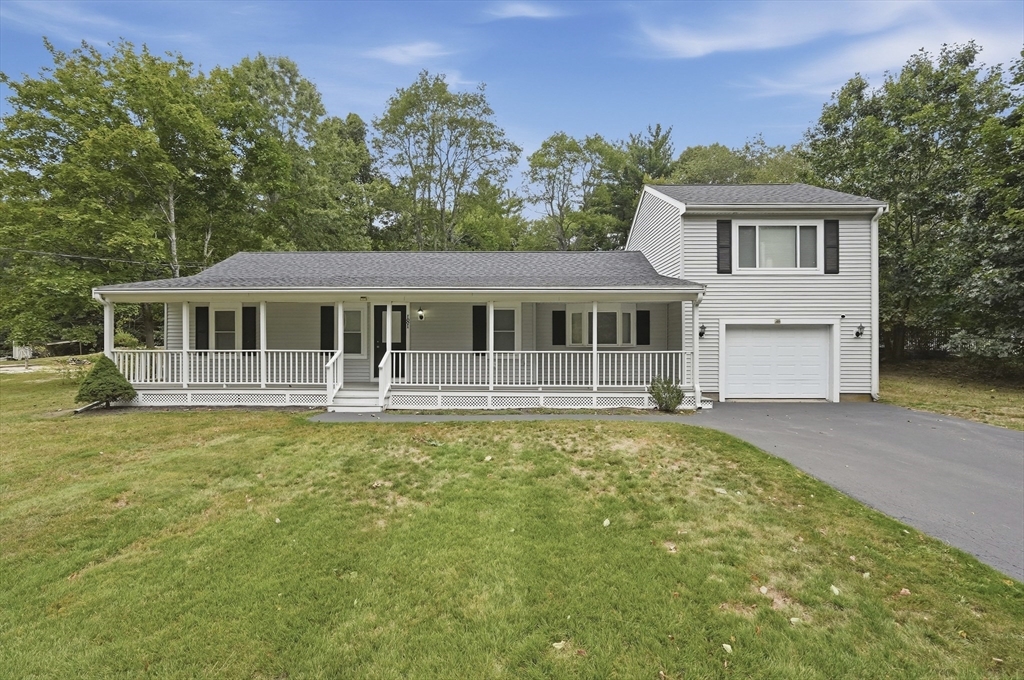 181 Dwelley St in Pembroke