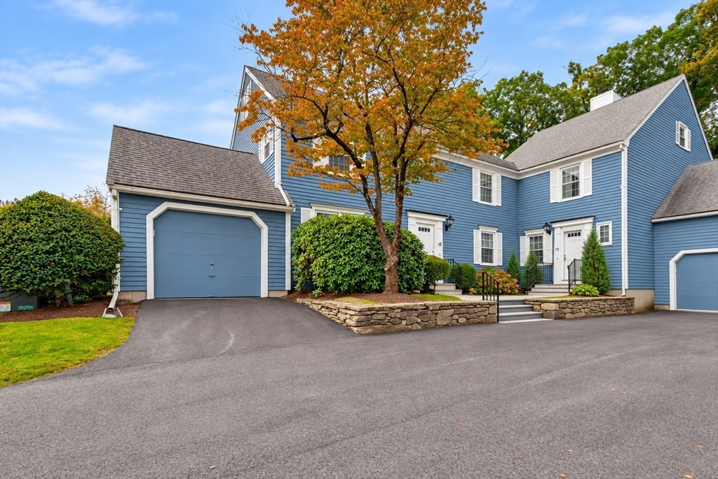18 Fairway Cir #18 in Natick