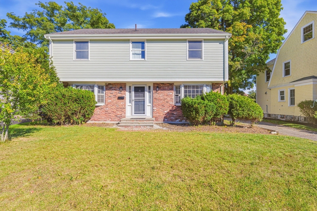 31 Ellison Park in Waltham