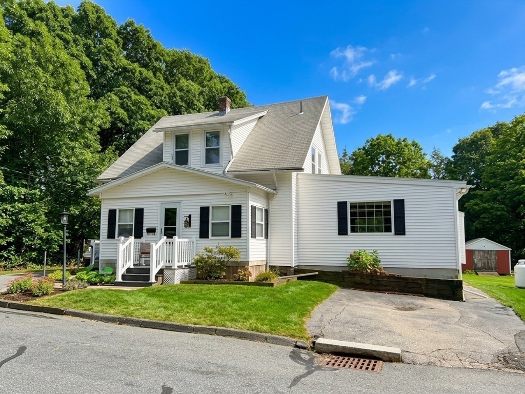 133 Whipple St in Worcester
