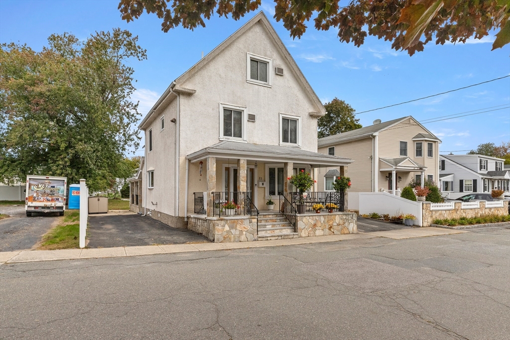 21 Buxton St in Peabody