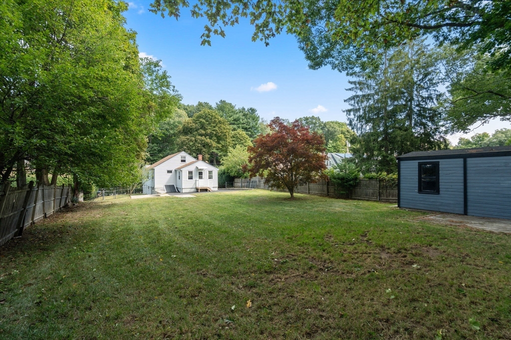 111 Williams Ave in Hyde Park