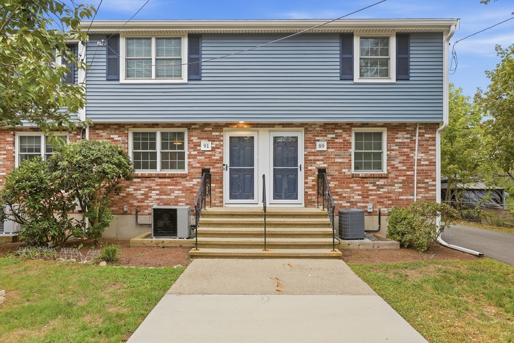 91 Durham Road #91 in Dedham