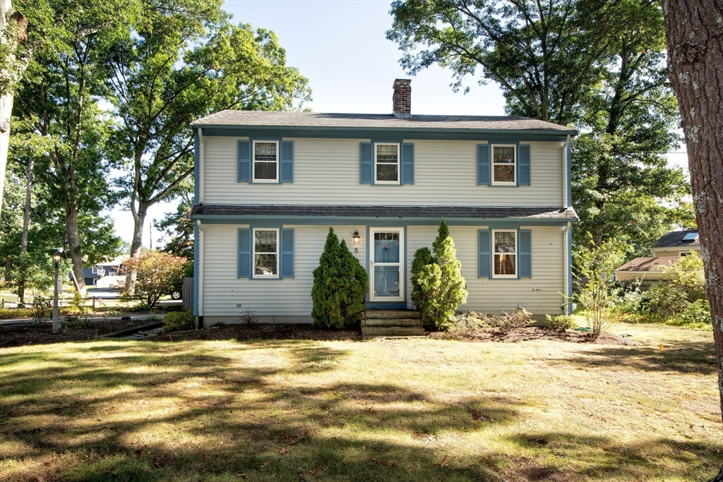 5 Bay Point Path in Marshfield