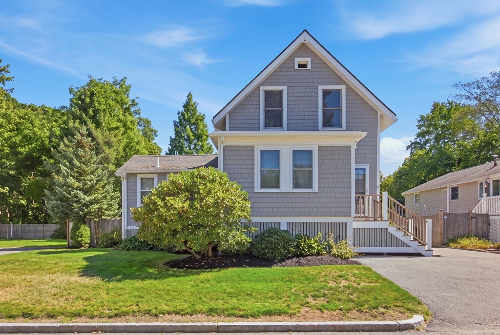 29 CANTERBURY DRIVE in Reading