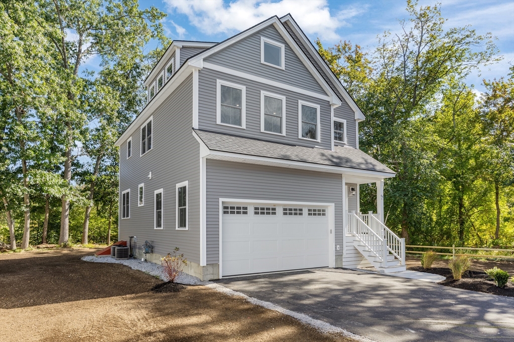 48 Beach Rd in Salisbury