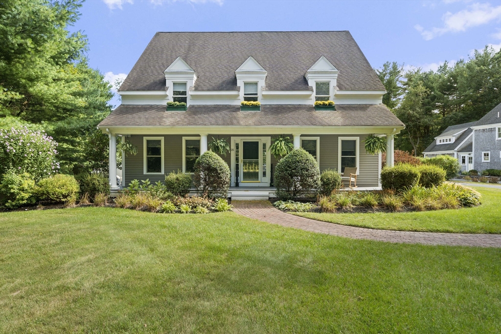 25 School St in Marshfield