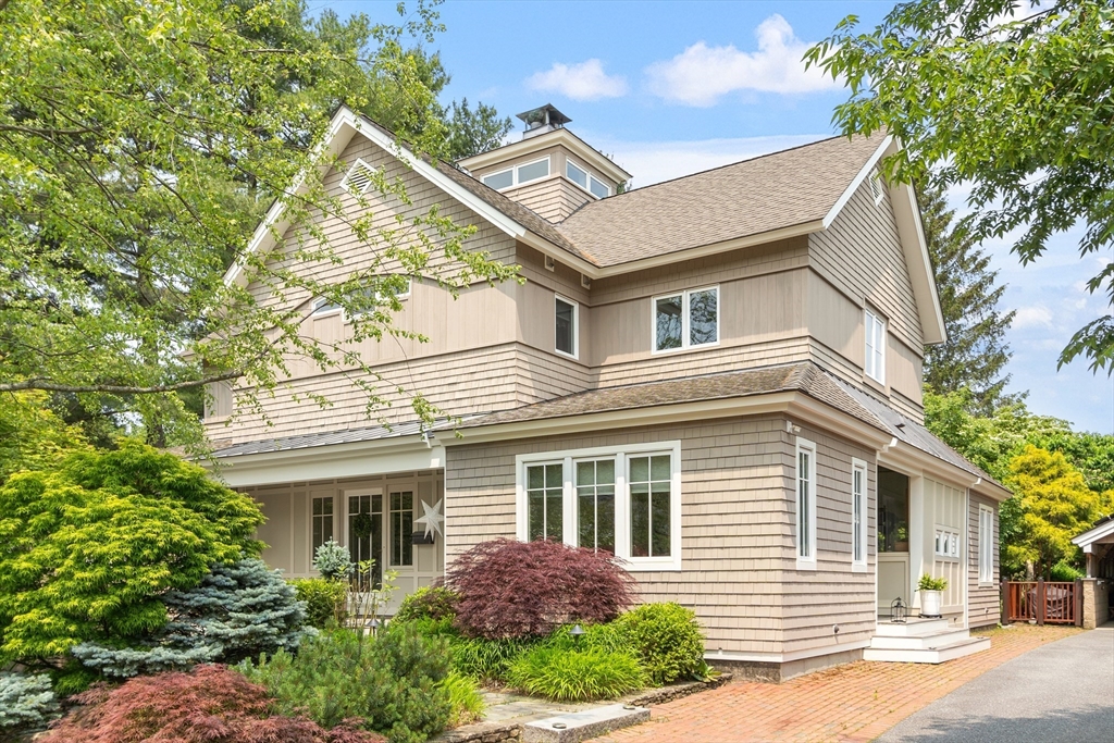 78 Elsinore Street in Concord