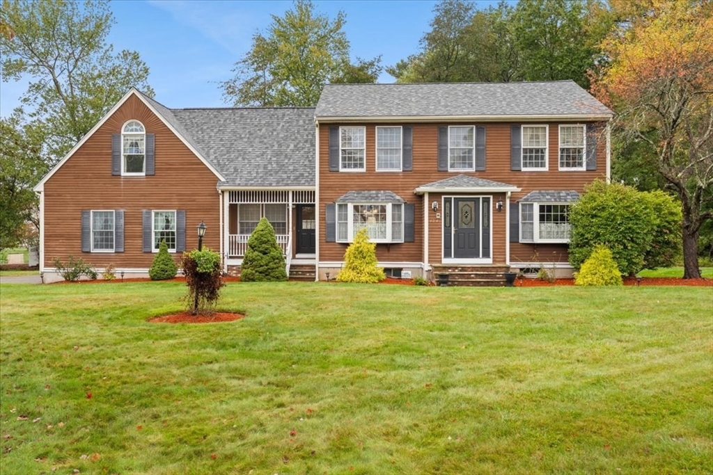 104 Leonard Farm Rd in Abington