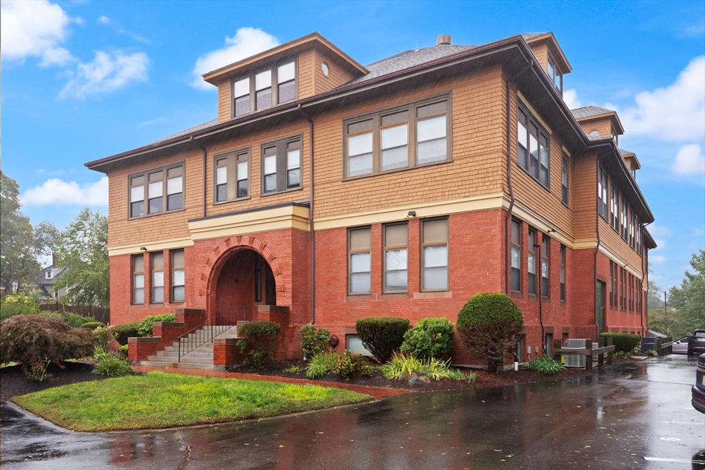 110 South Ave #2 in Whitman
