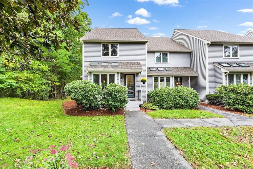 221 Maple Brook Rd #221 in Bellingham