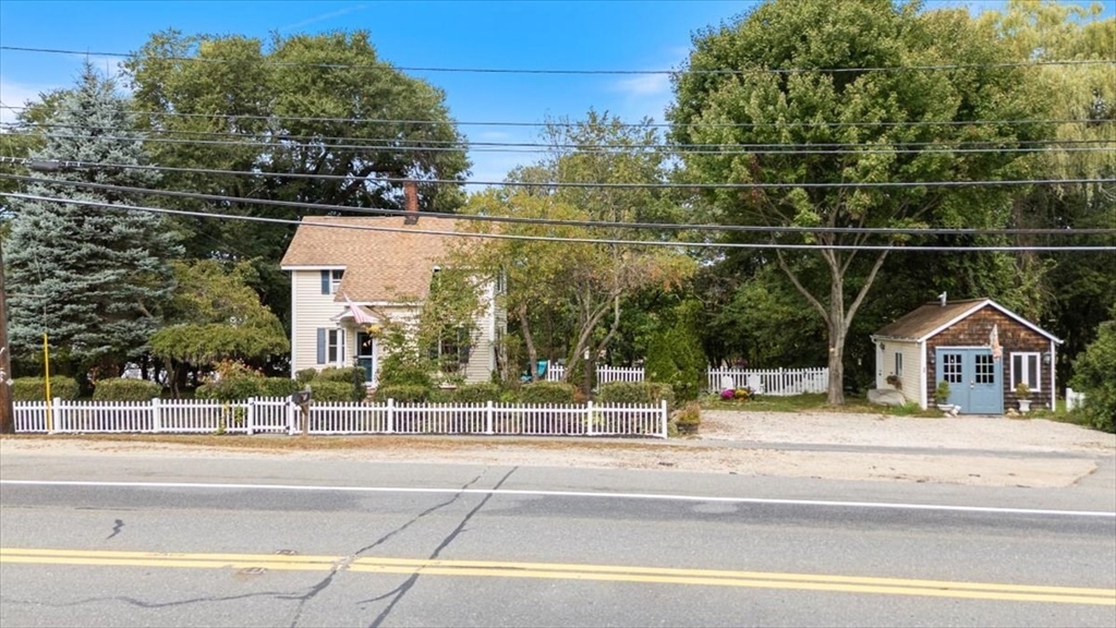 55 Haverhill Rd. in Amesbury