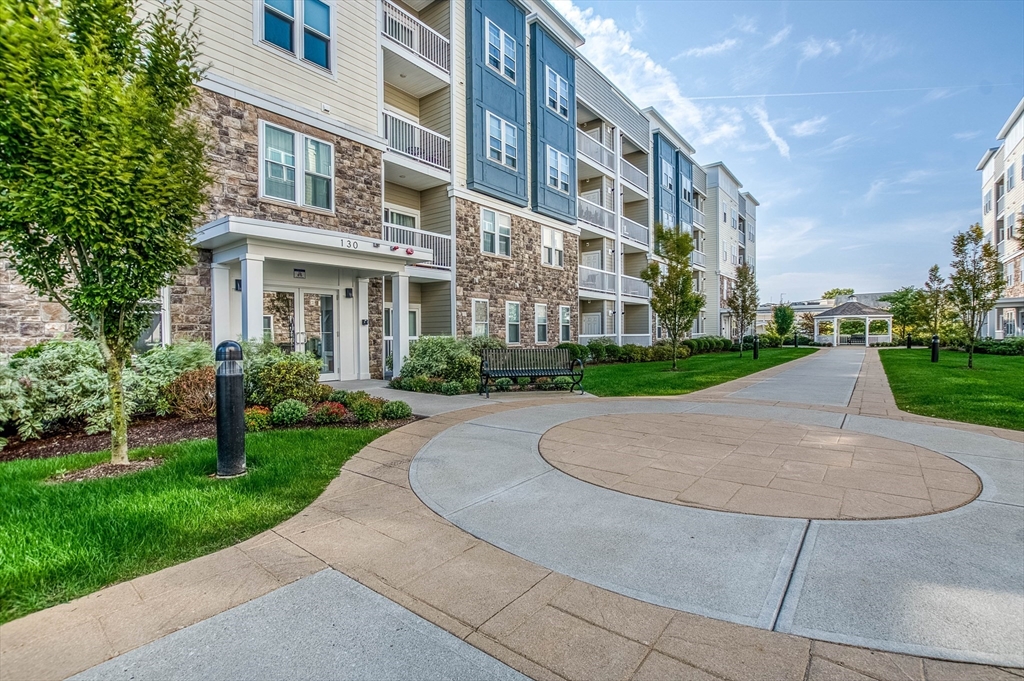 130 University Ave #1201 in Westwood