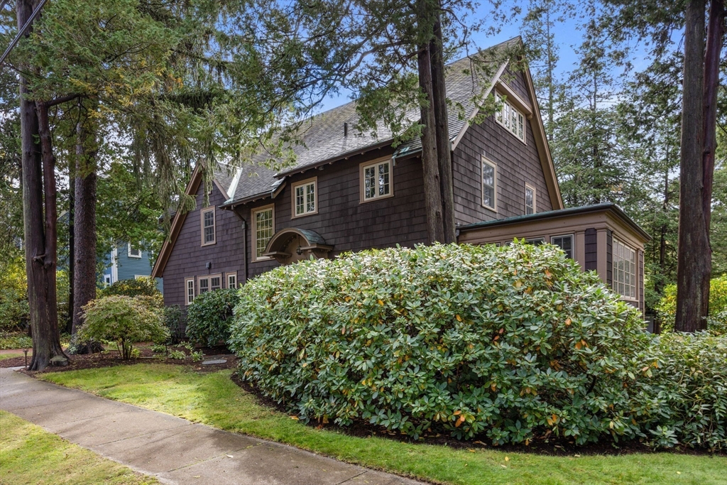 34 Hancock Ave in Newton Center