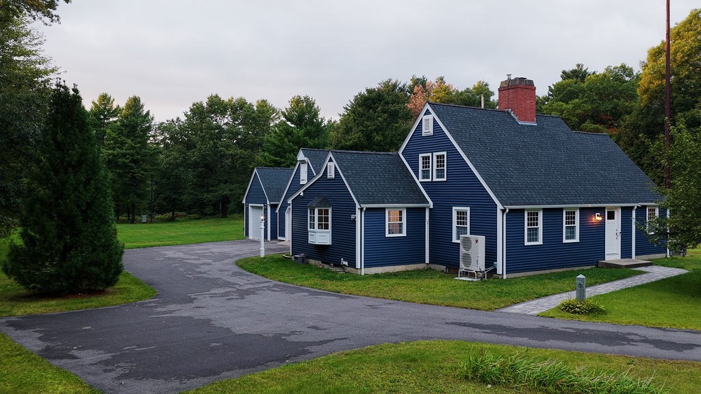 76 Fairview Ave in Rehoboth