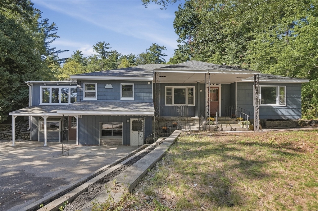 306 Leominster Road in Sterling