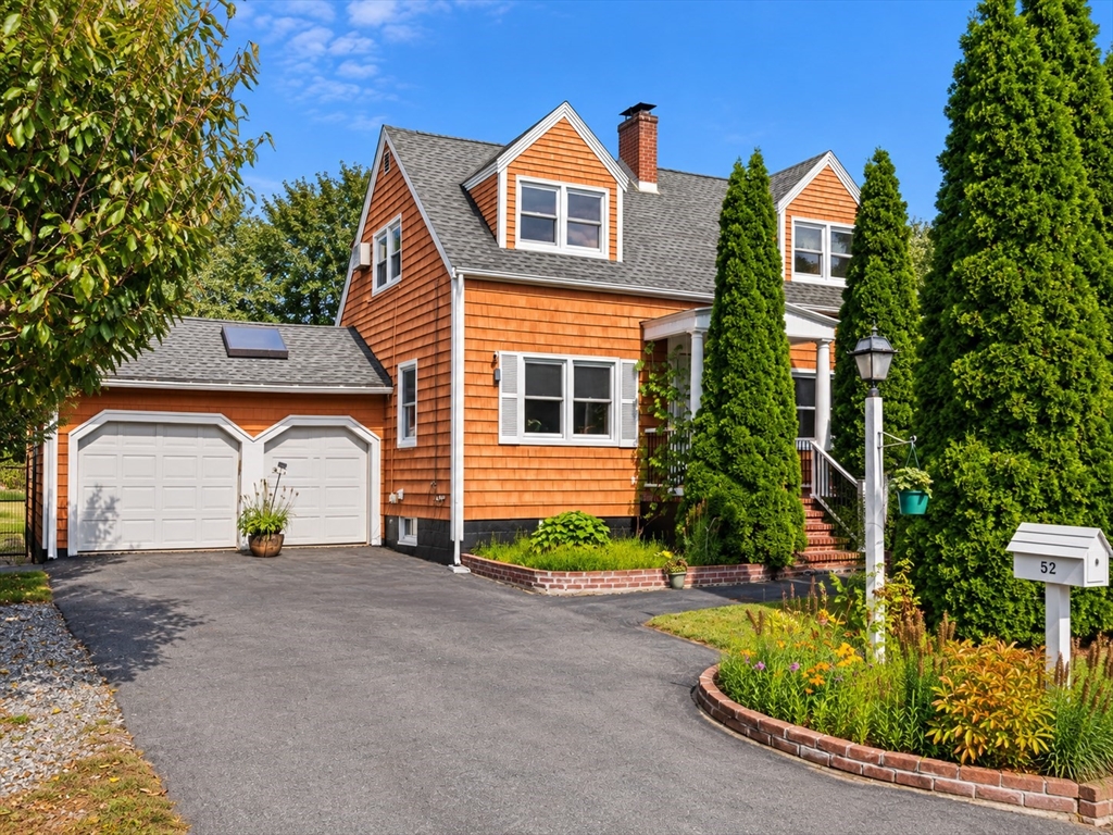 52 Thornton Ave in Methuen