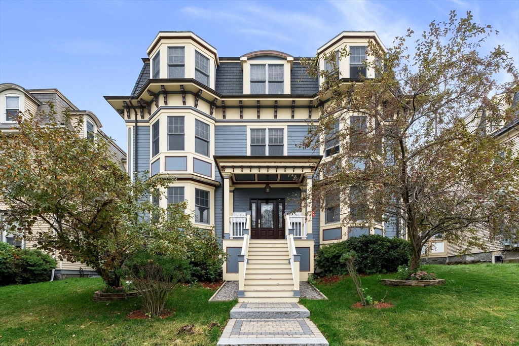 87 Dix St #3 in Dorchester