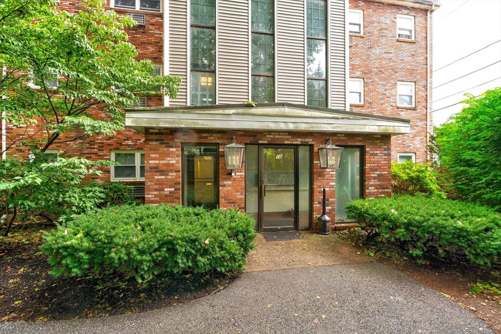 10 Beacon St #103 in Woburn