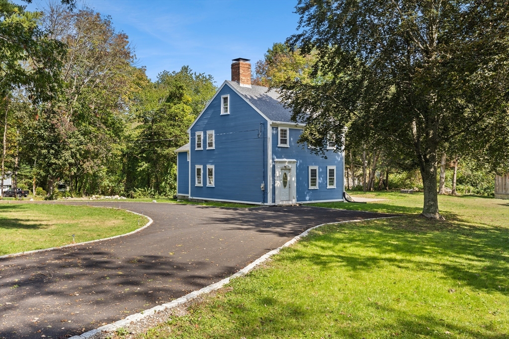 449 Parsonage St in Marshfield