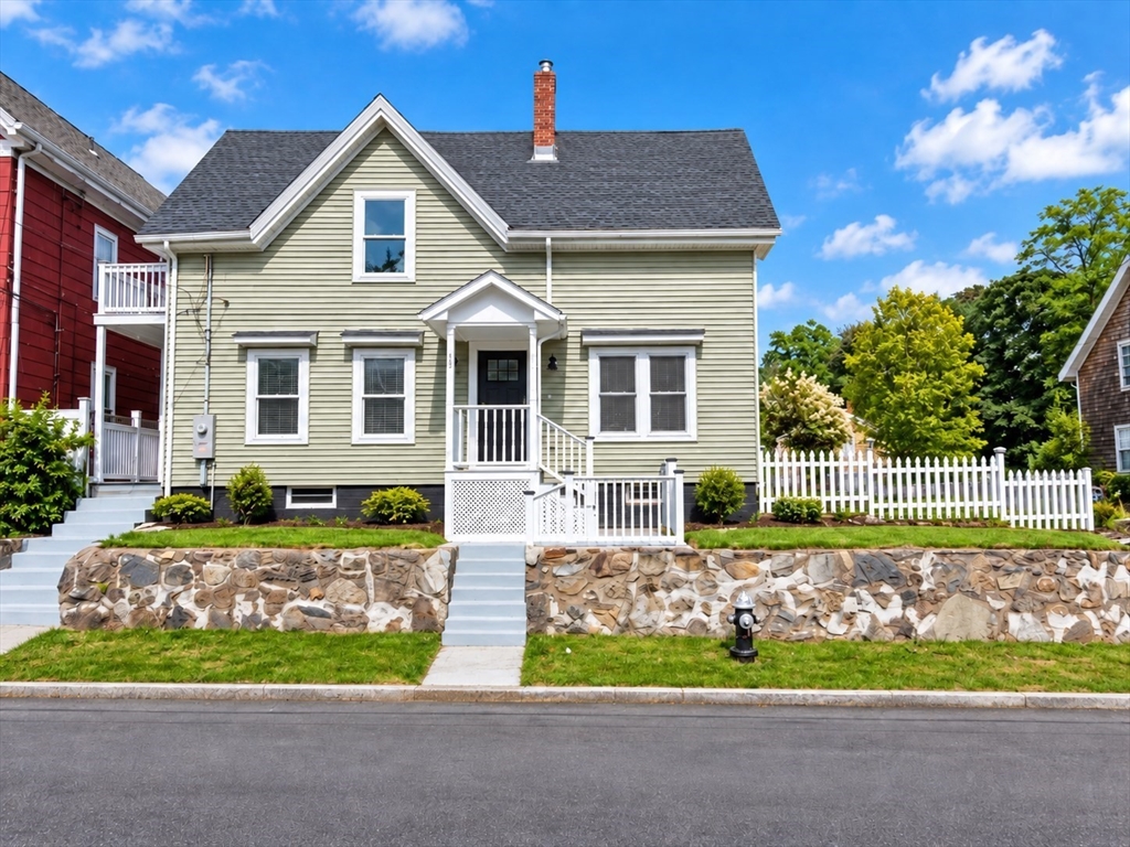 40 Pine Ave in Brockton