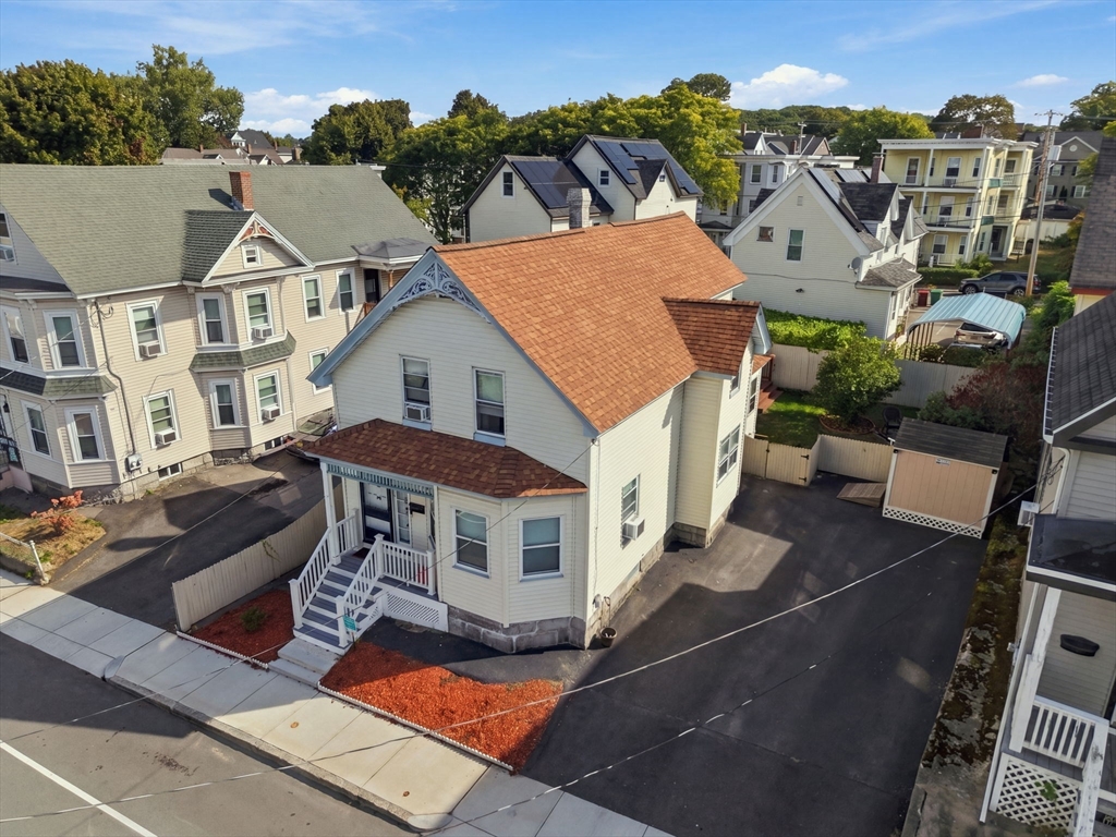 15 Otis St in Lowell