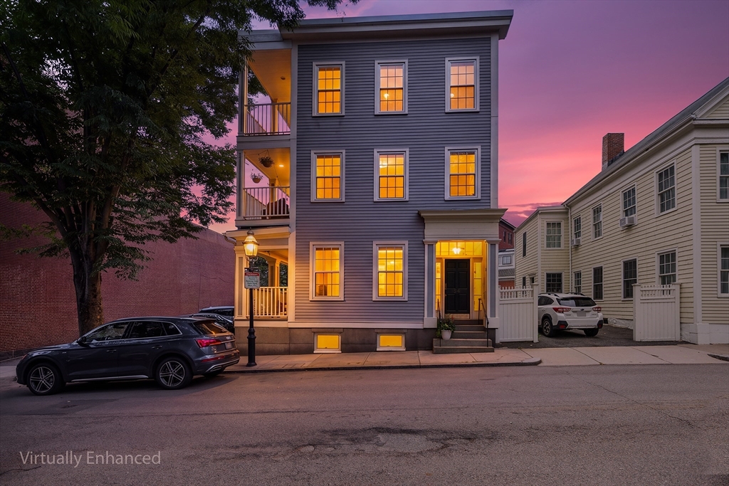 54 Chestnut St #3 in Charlestown