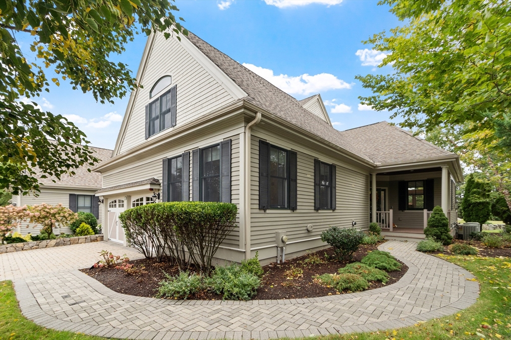 8 S Cottage Rd #8 in Belmont