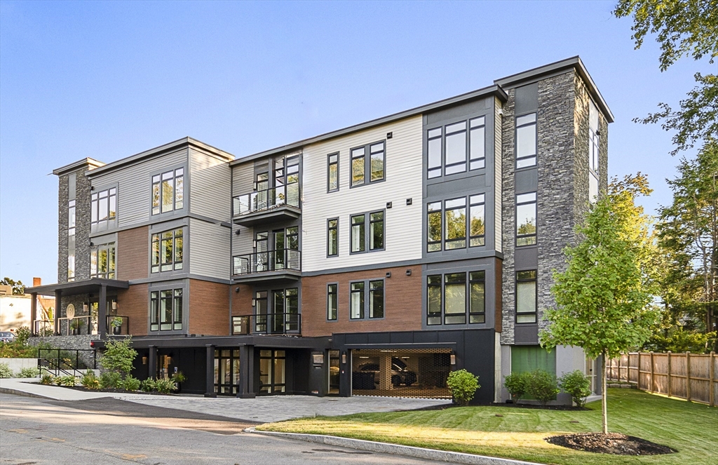 20 Kinmonth Rd #201 in Waban