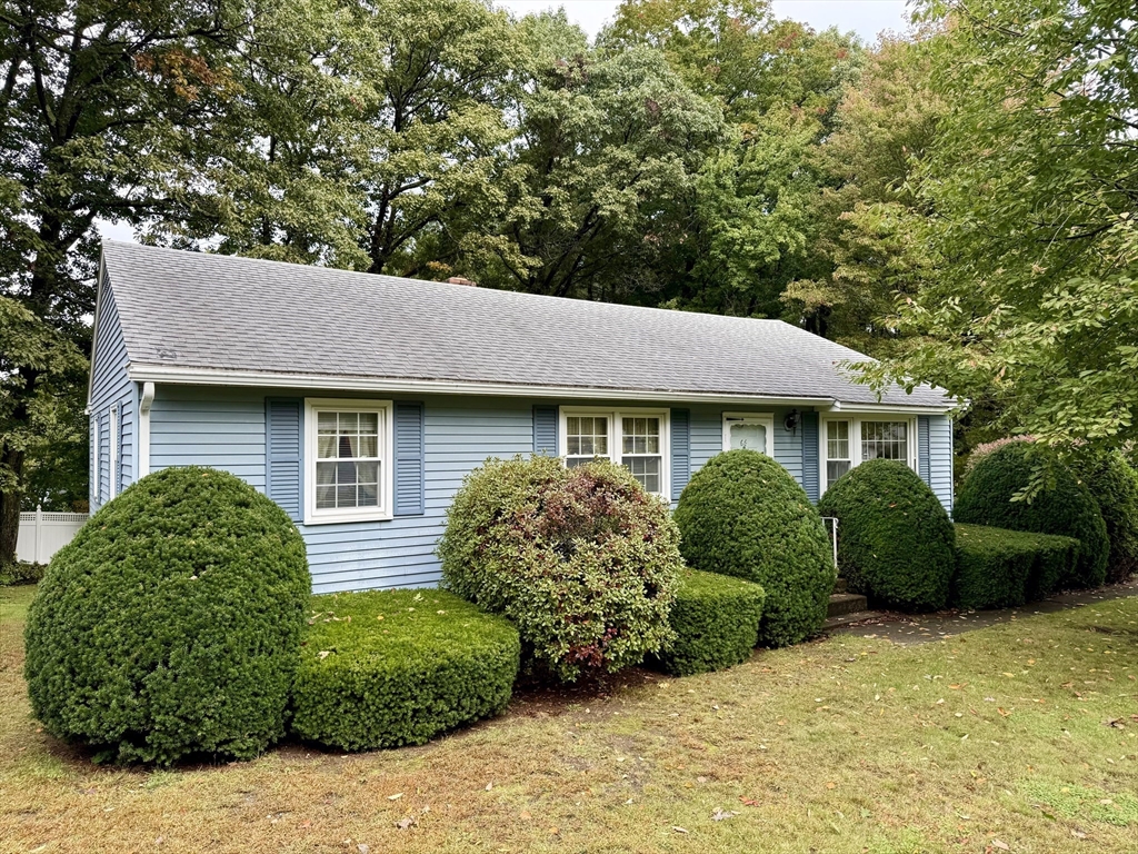 66 Debbie Dr in Leominster