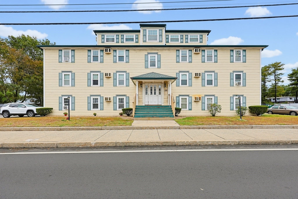 28 Main Street #5 in North Reading
